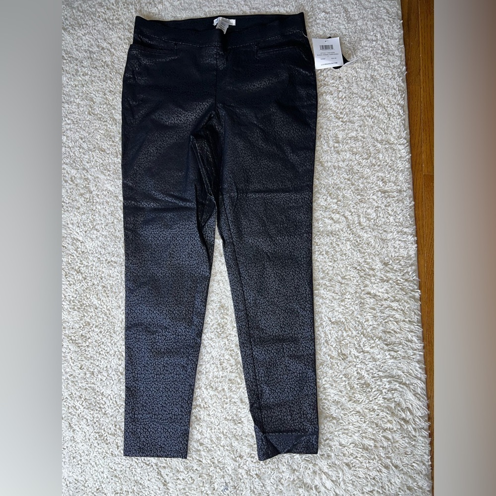 Size Large Women’s Legging Pants NWT